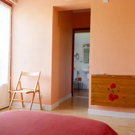 Couette-café D'hôtes Au Grillon Dort