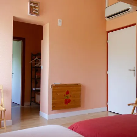 D'hôtes Au Grillon Dort 3*