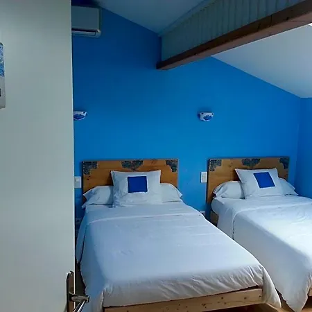 D'hôtes Au Grillon Dort 3*