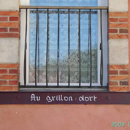 D'hotes Au Grillon Dort Bed & Breakfast *
