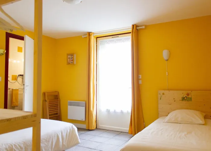 D'hotes Au Grillon Dort Bed & Breakfast 3*