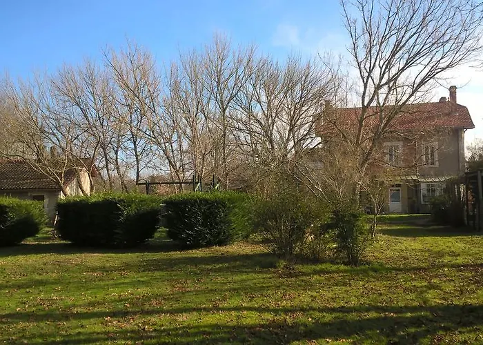 D'hotes Au Grillon Dort Bed & Breakfast